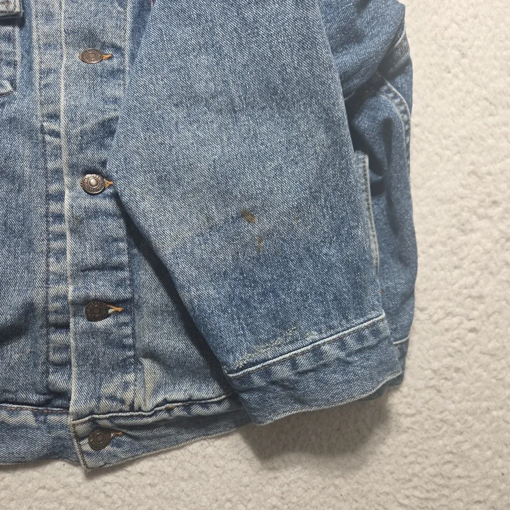 Levis has some